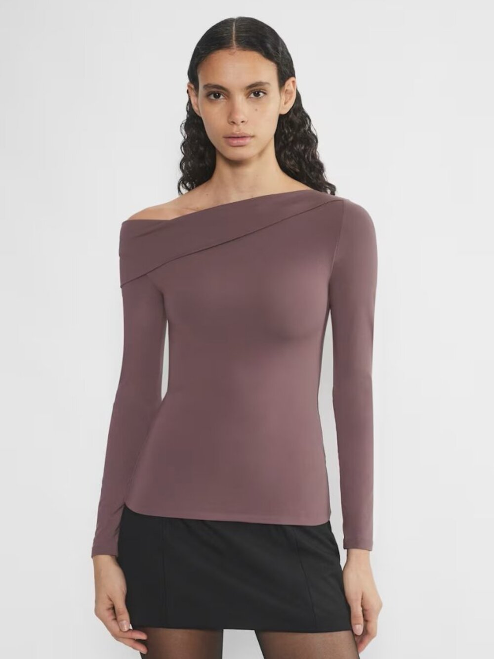 Aritzia Contour Ravish Off The Shoulder Long Sleeve Purple Top. Size L.